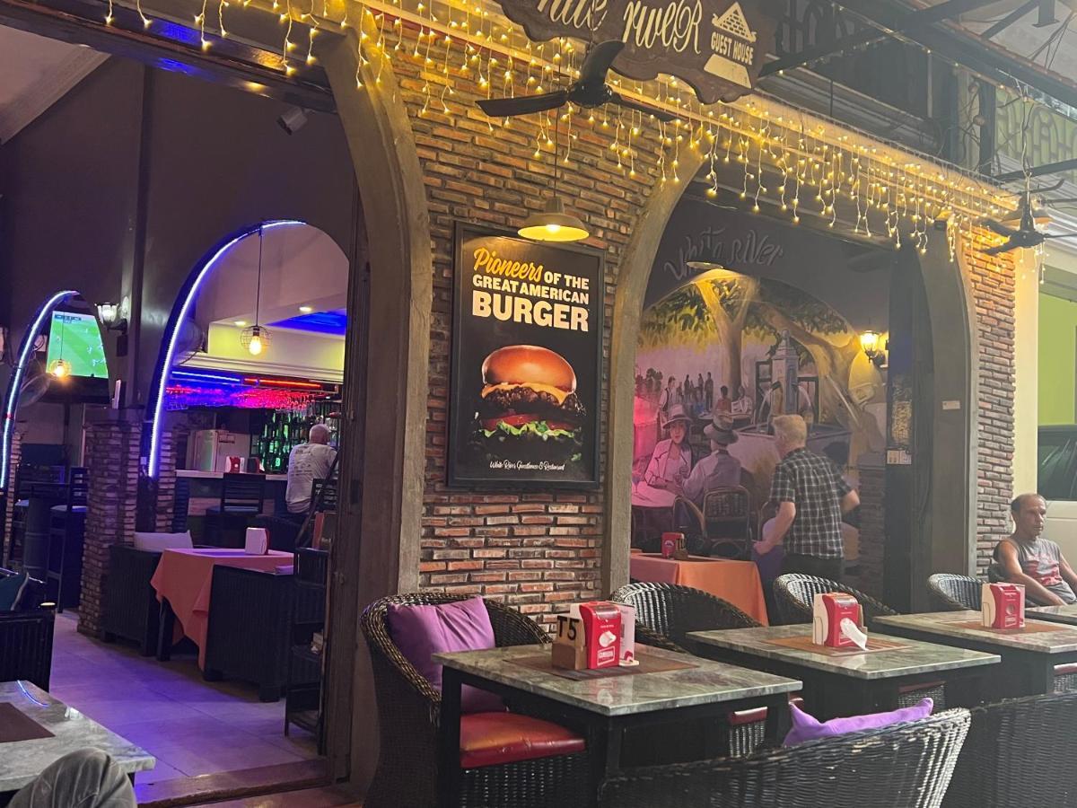 פנום פן White River Guesthouse מראה חיצוני תמונה